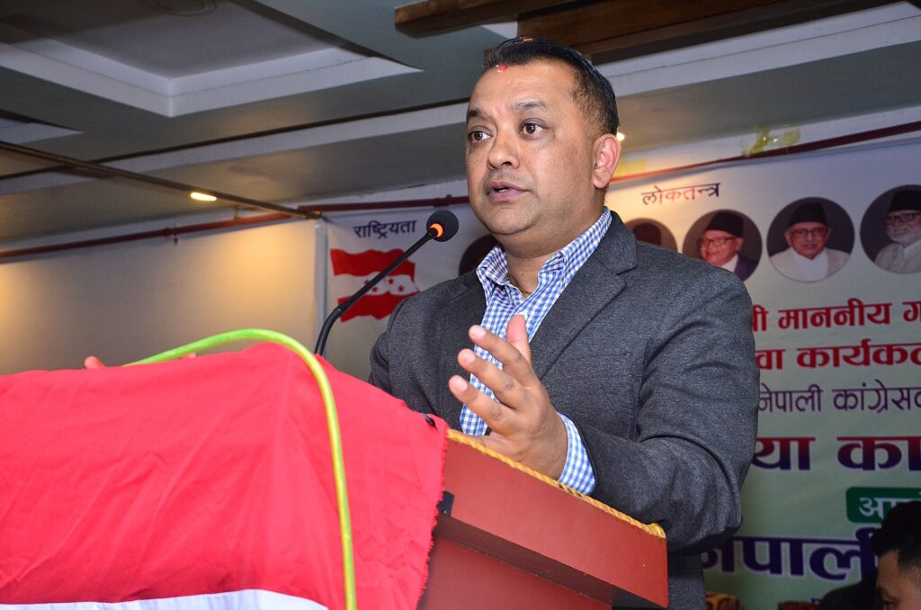 सहकारी ठग्ने रवि र गृहमन्त्री रवि लामिछाने एकै हुन्, होइनन् भन्ने प्रहरीले छुट्याउन सकेन: गगन थापा