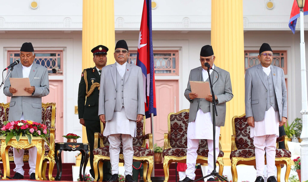 प्रधानमन्त्री केपी शर्मा ओली को नेतृत्वमा २२ सदस्यीय मन्त्रिपरिषद गठन मन्त्रीहरुको कार्यविभाजन यसप्रकार छ