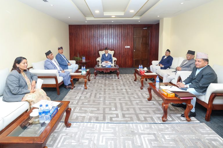 उपसभामुखलाई पदमुक्त गर्ने अविश्वास प्रस्ताव टर्यो